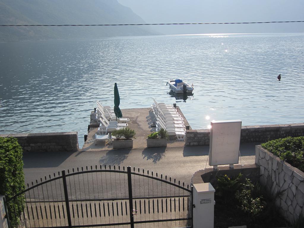 Apartments Iva Kotor Exterior photo